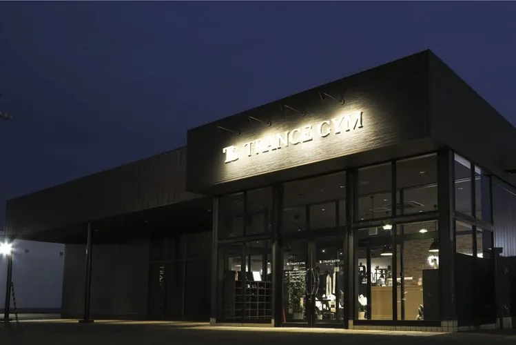 燕店 内装